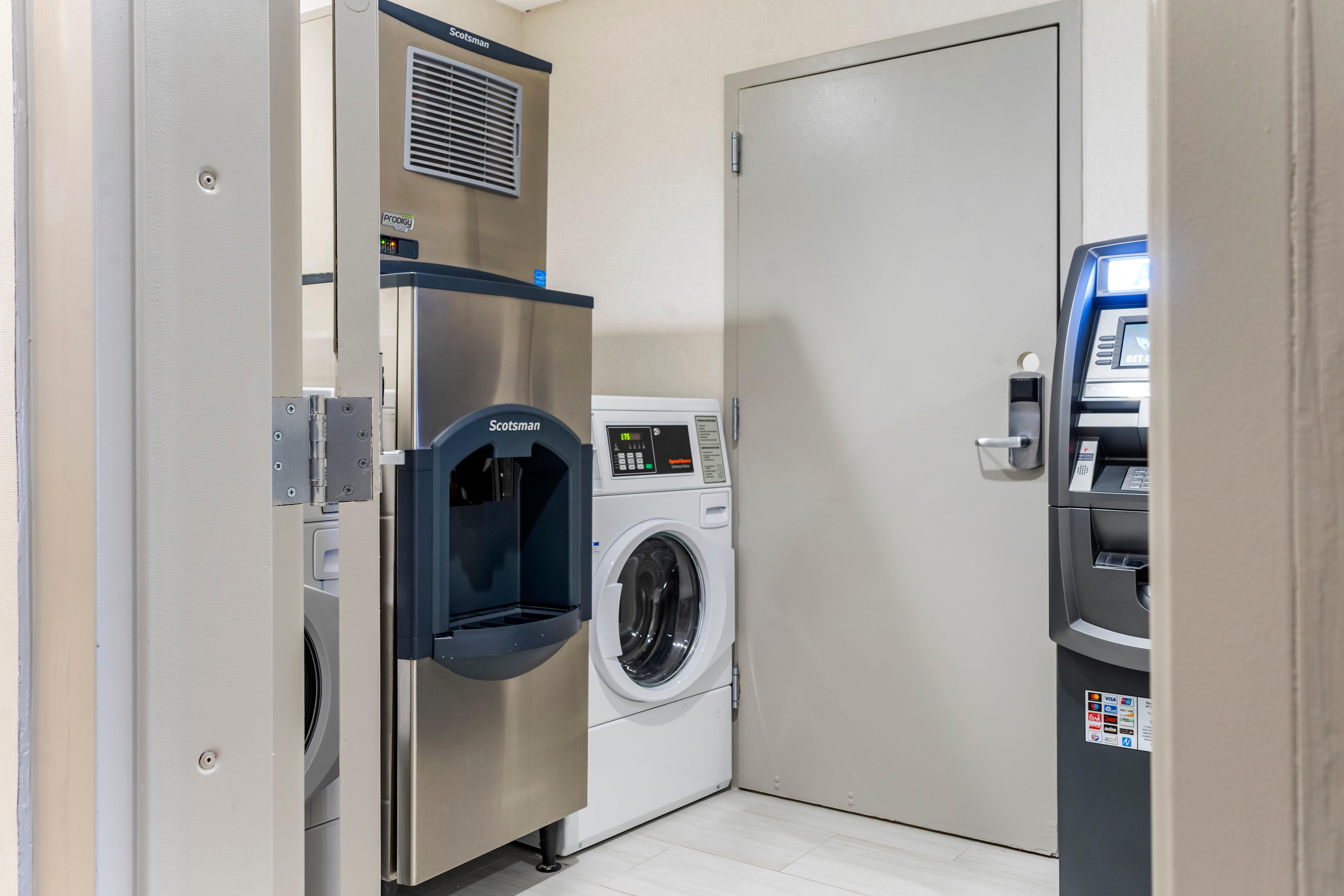 Holiday Inn Express Hotel & Suites Albuquerque Midtown By Ihg Bagian luar foto