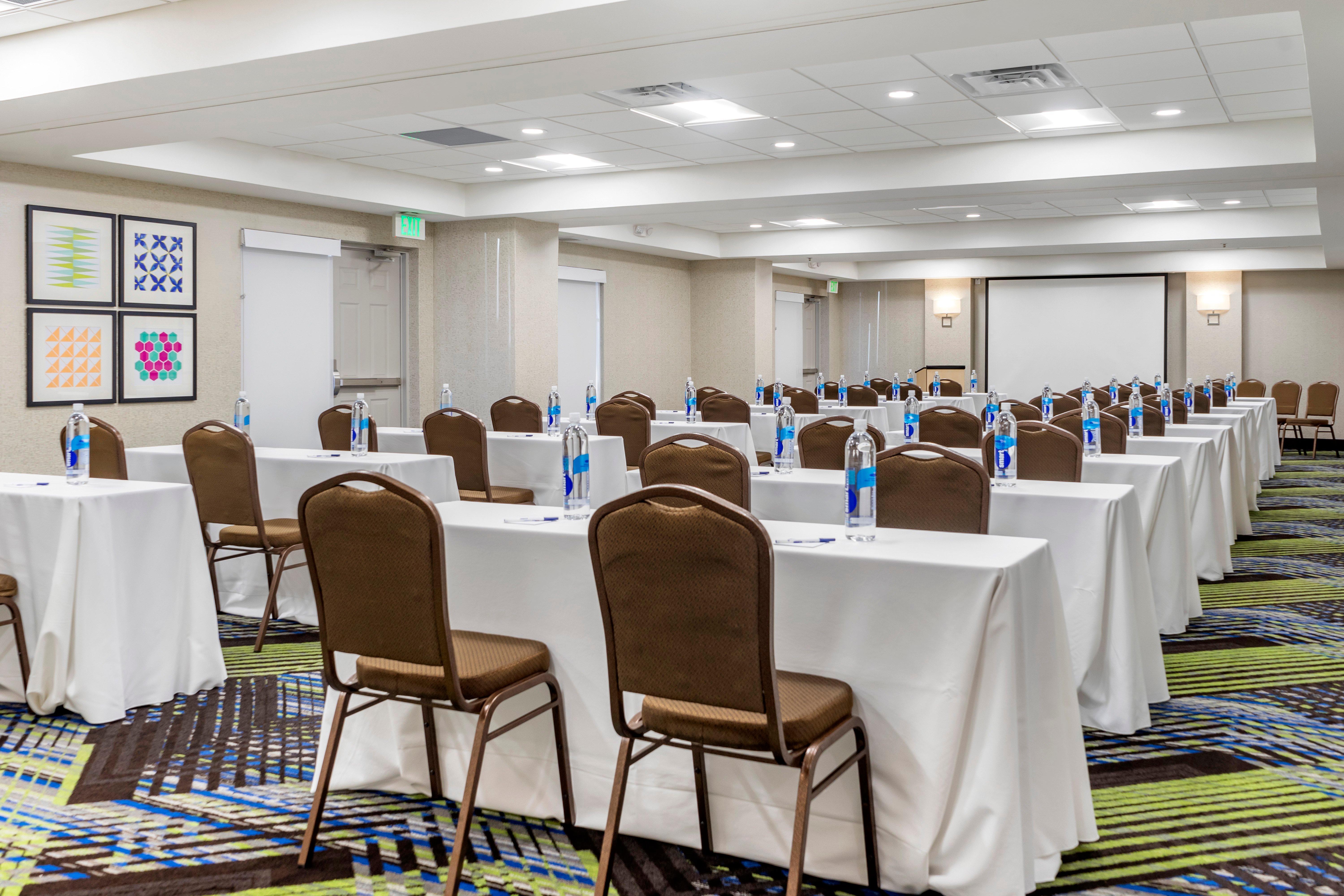 Holiday Inn Express Hotel & Suites Albuquerque Midtown By Ihg Bagian luar foto