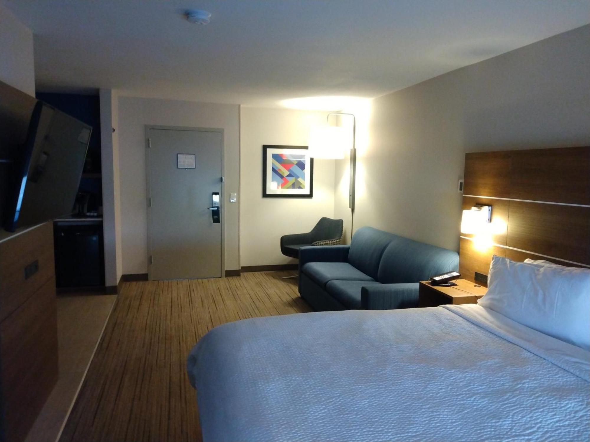 Holiday Inn Express Hotel & Suites Albuquerque Midtown By Ihg Ruang foto
