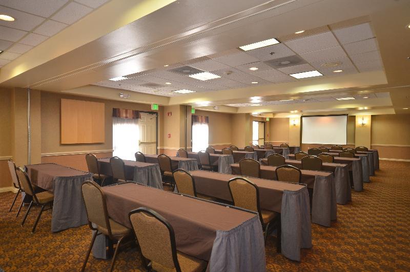 Holiday Inn Express Hotel & Suites Albuquerque Midtown By Ihg Bagian luar foto